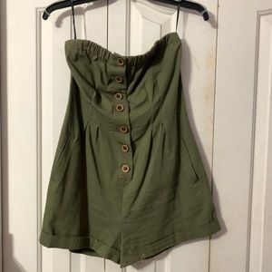 Cute off the shoulder army green romper